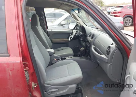 2005 Jeep Liberty Sport from USA, damaged, VIN 1J4GL48K85W718879